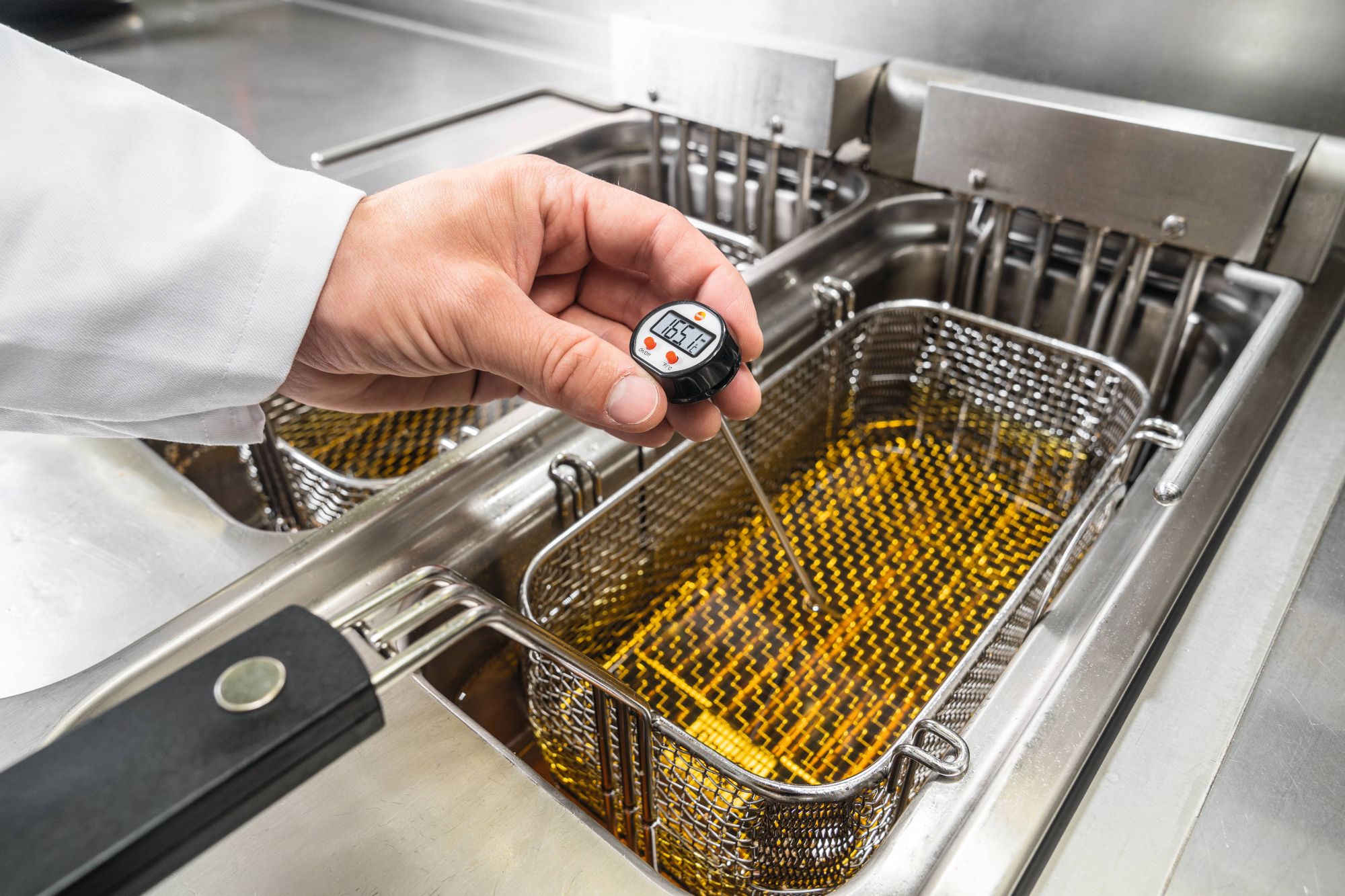 Mini penetration thermometer - Senze Instruments Pte Ltd