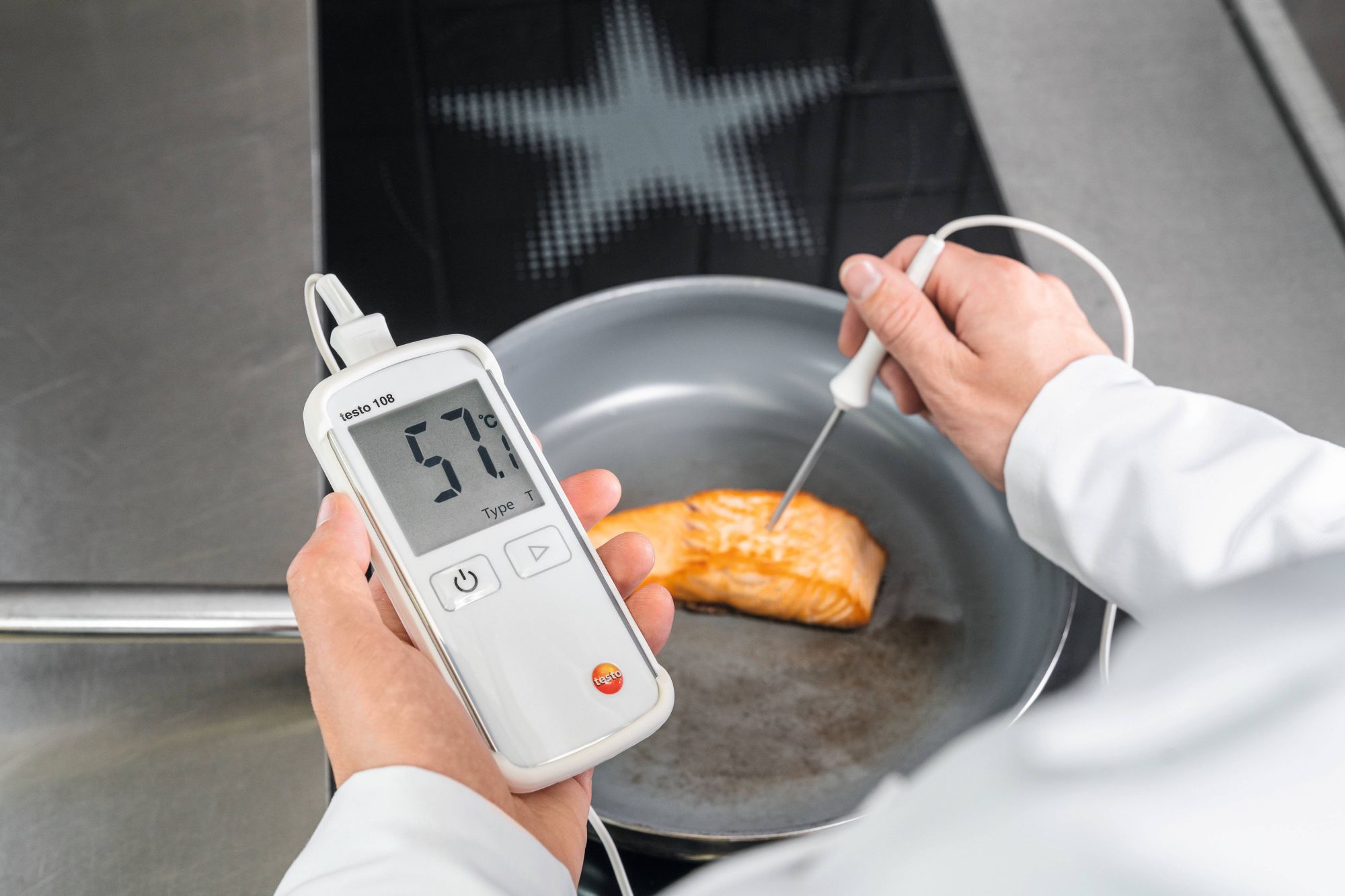 testo 108 - Digital food thermometer - Senze Instruments Pte Ltd
